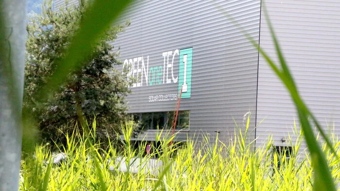 Bereits seit 30 Jahren gibt es den Weltmarktführer bei der Entwicklung und Produktion von thermischen Solarkollektoren GREENoneTEC in St. Veit. 