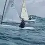 Die Finn-Segler sind komplett auf sich alleine gestellt 