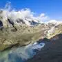 IMAGO Nature: Unsere Erde, Klimawandel, Gletscherschmelze  Glacier Pasterze at Mount Grossglockner, which is melting extremely fast due to global warming. Europe, Austria, Carinthia MartinZwick/REDA&CO 1028_14_MZW13771