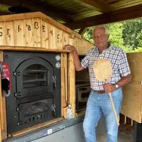 Bäckermeister Andreas Magg vertreibt auch in der Pension noch Backöfen