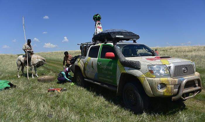 Abenteuerliche Reise mit dem Kamera-Truck durch die Mongolei