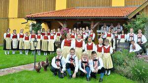 Die Kinder- und Jugendvolkstanz- sowie Schuhplattlergruppe Fürnitz freut sich auf einen bunten Abend