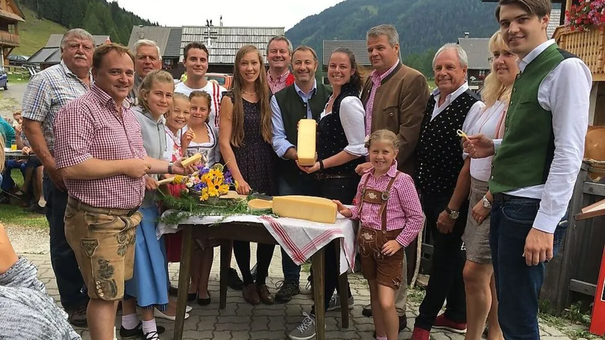 Er mundet, der neue Gailtalter Almkäse