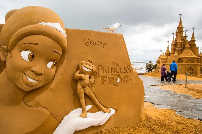Zum 25. Geburtstag von Disney World Paris wurden Szenen aus den Disney-Filmen nachgebaut.