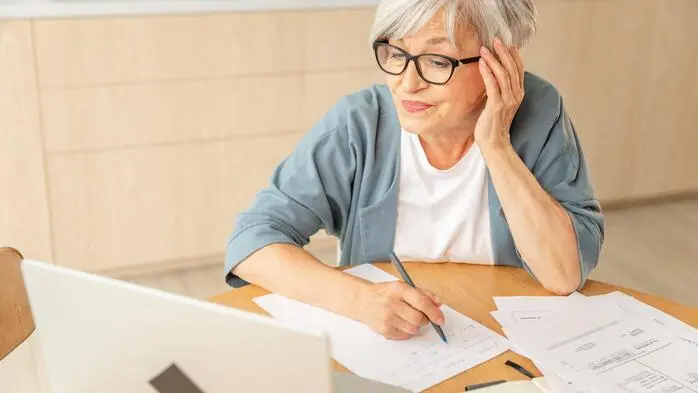 Bei den Prüfungen durch die Finanzbehörden fehlten Zeitaufzeichnungen für die Arbeiten außerhalb der Lehrverpflichtungen (Symbolfoto)