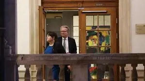 Christopher Drexler und seine Nachfolgerin Manuela Khom