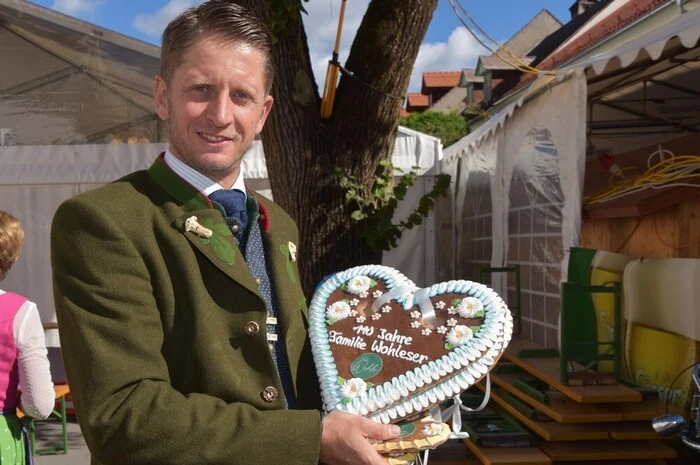 Die Wirtschaftskammer und der Wirtschaftsbund Steiermark ehrten die Familie Wohleser für ihre unternehmerisches Wirken in Oberwölz, Bürgermeister Hannes Schmidhofer gratulierte für die Stadtgemeinde.