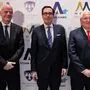 FIFA-Präsident Gianni Infantino, der ehemalige US-Finanzminister Steve Mnuchin und der ehemalige US-Botschafter in Israel David Friedman bei der Eröffnung des "Friedman-Zentrums für Frieden durch Stärke" im Toleranz-Museum Jerusalem am 11. Oktober 2021.