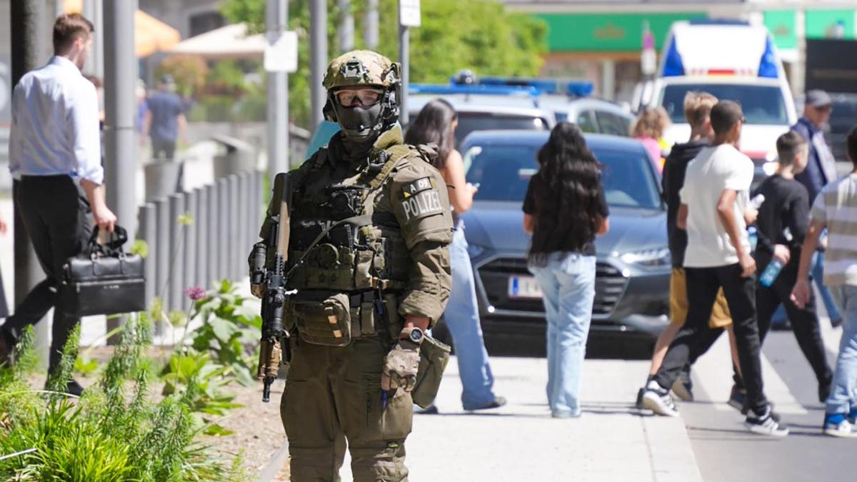 Eine Drohmail gegen Innsbrucks Bahnhöfe blieb stundenlang unbemerkt