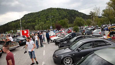 GTI-Fahrer versammeln sich nun auch vermehrt um den Faaker See 