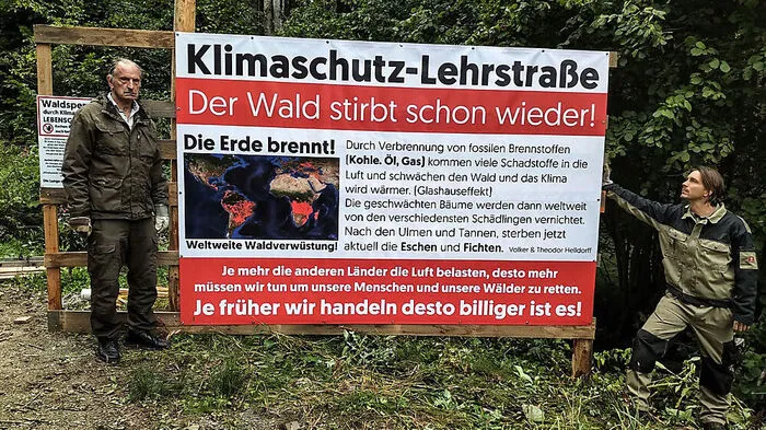 Volker (links) und Theodorf Helldorff machen gegen das Waldsterben durch den Klimawandel mobil