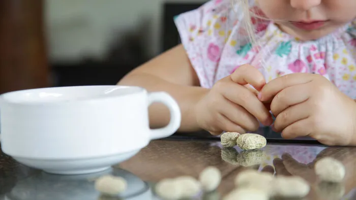"Wir gehen derzeit davon aus, dass je früher die Therapie beginnt, desto vielversprechender scheint sie zu sein", sagt Kirsten Beyer, Leiterin des Kinderallergologischen Studienzentrums an der Berliner Charité