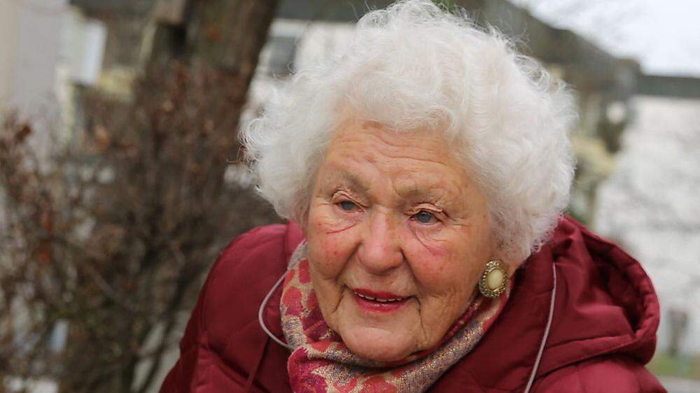Emma Bracher ist 100 Jahre alt und das blühende Leben