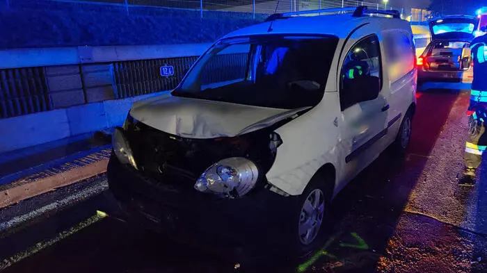 Drei Personen wurden leicht verletzt bei einem Auffahrunfall in Preding.
