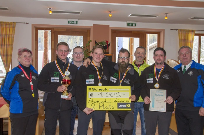 Zweiter wurde der EV Zammelsberg.