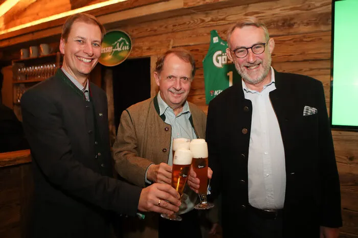 Magne Setnes (Vorstandsvorsitzender Brau Union Österreich), Markus Liebl (Vorsitzender des Aufsichtsrates der Brau Union Österreich), Jean-Francois van Boxmeer (CEO Heineken)