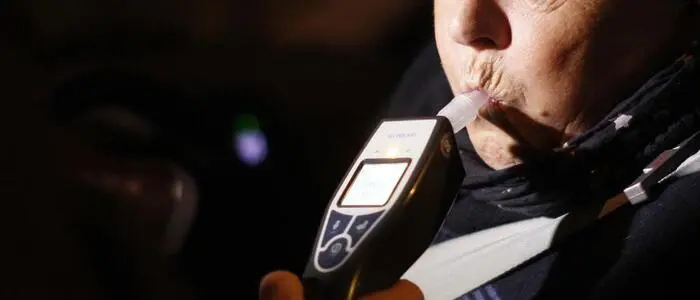 Autofahrer bläst in Alkomaten