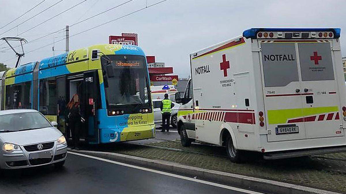 Die Einsatzkräfte sind vor Ort