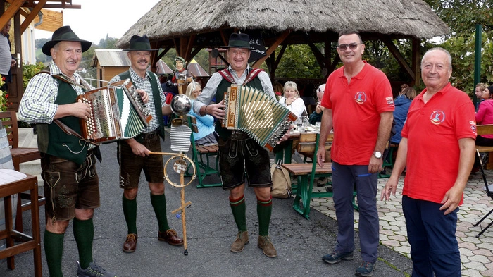Der Freizeit-, Kultur- und Traditionsverein Loipersdorf unter Obmann Hans-Peter Reisinger...