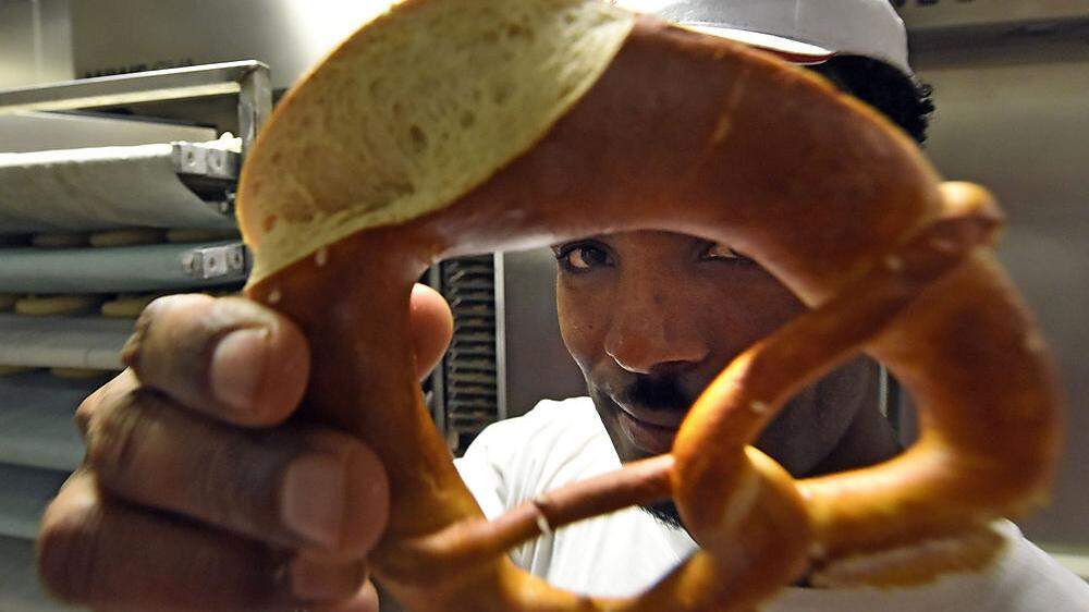 Ein Flüchtling aus Eritrea in der Bäckerlehre