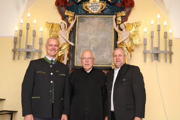 Bürgermeister Viktor Wurzinger, Pfarrer Mag. Wolfgang Koschat und Vizebürgermeister Werner Scheucher (von links) durften in diesem Jahr wieder tausende Besucher in der Marktgemeinde Jagerberg begrüßen.