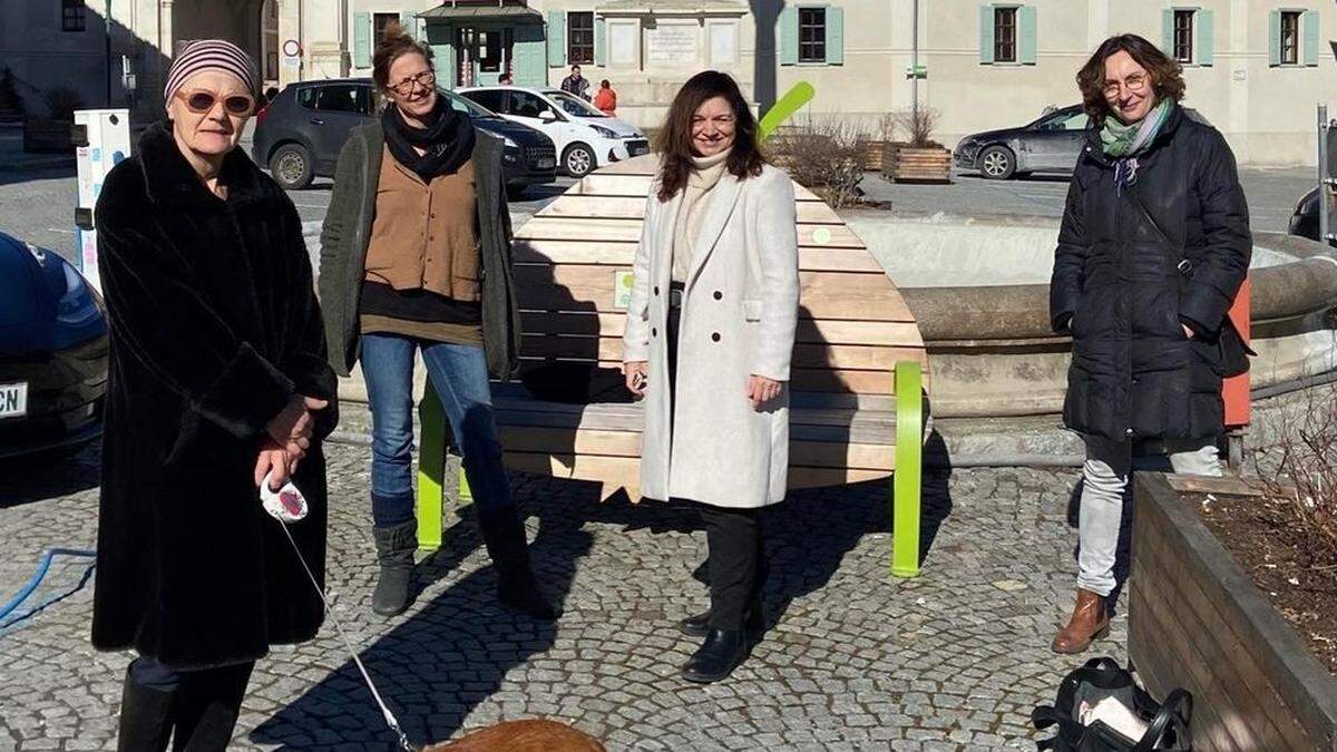 Organisatorinnen des Lichterfestzugs: Traude Brugner, Carmen Dreier Zwetti, Michaela Zingerle, Astrid Krogger 