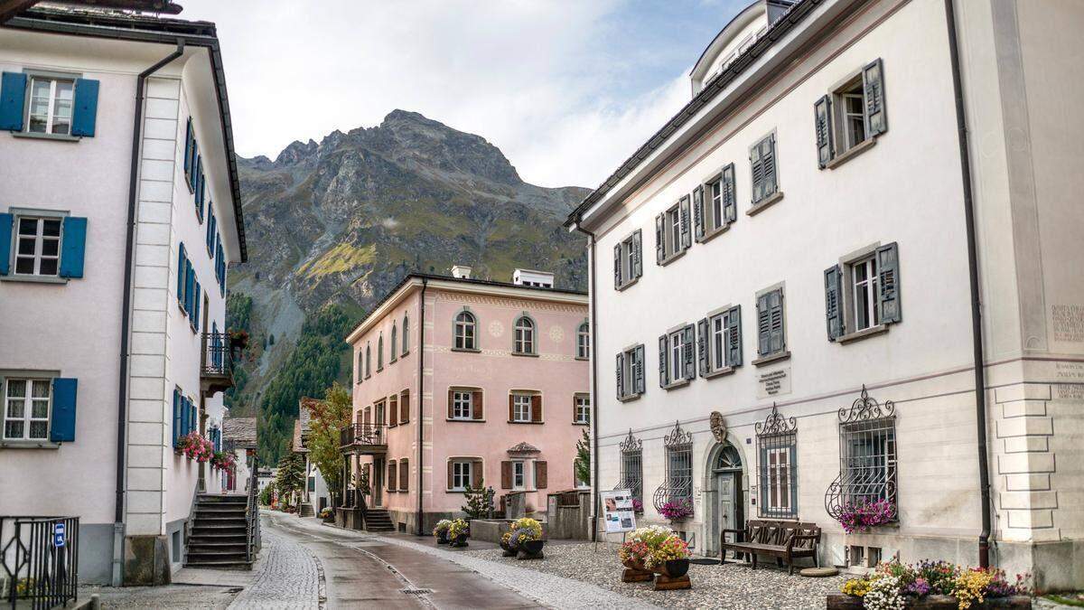 In der Schweizer Gemeinde Gampel-Bratsch werden Hunderte Straßen-Namen geändert