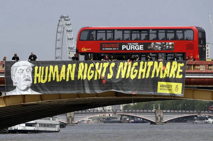 Auch in der Londoner Innenstadt wartet bereits der Protest auf Trump.