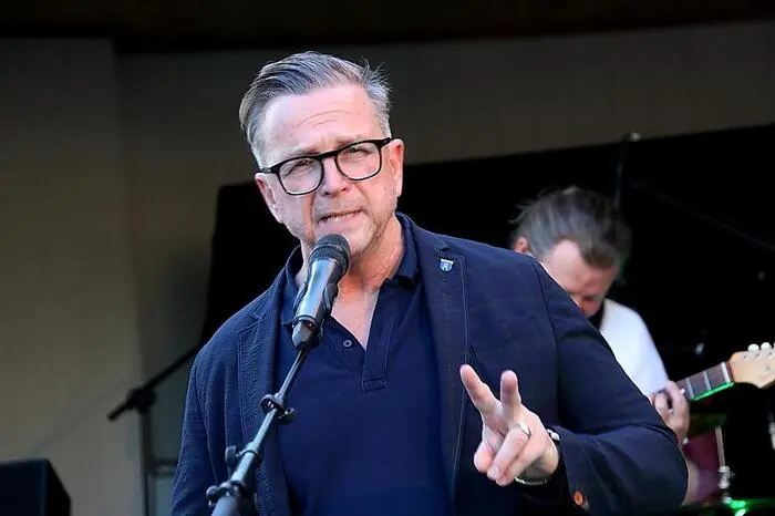 Bis Ende August ist nun der Rathausplatz von Köflach jeden Freitag eine große Open-Air-Bühne, wo ein abwechslungsreiches Programm für jeden Geschmack geboten wird. Und das bei freiem Eintritt.