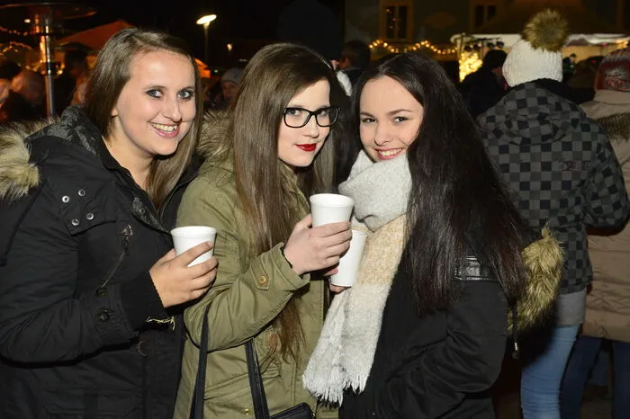 Die Temperatur war tief, die Stimmung war dafür nicht im Keller.