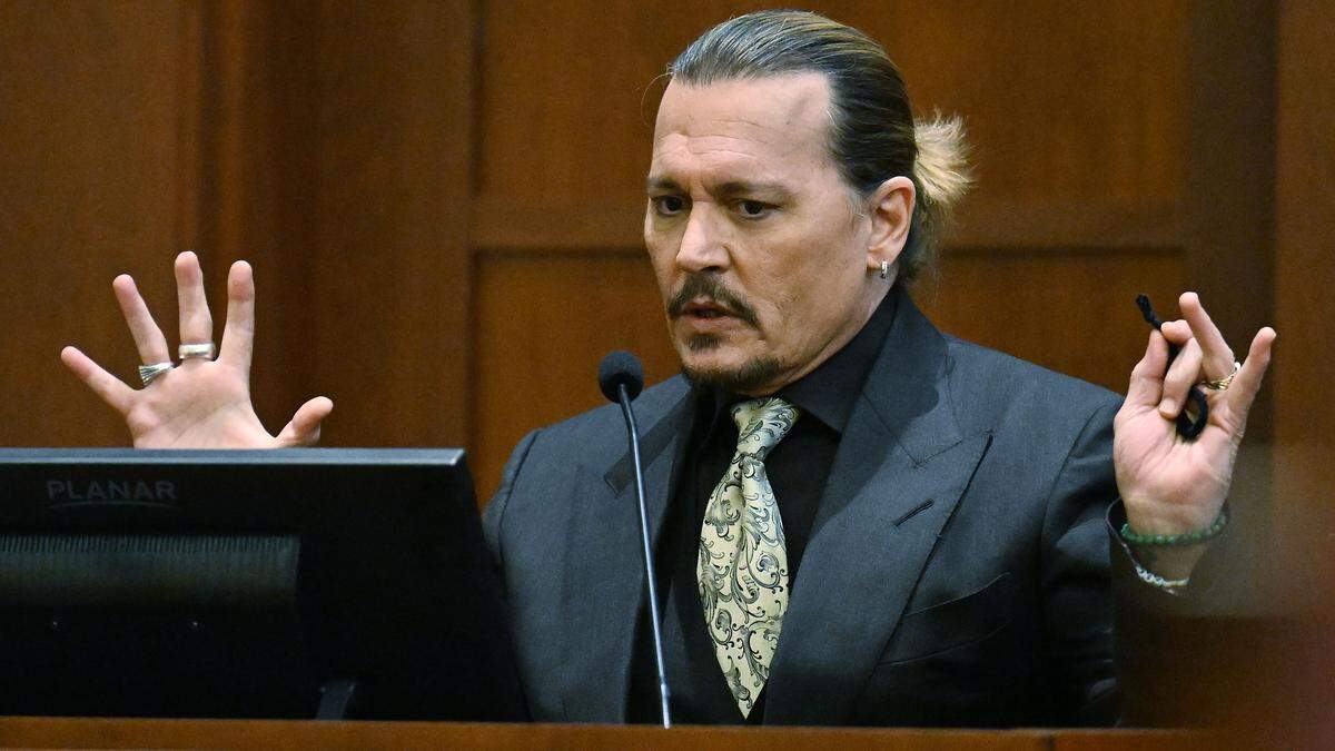 Johnny Depp sagt im Prozess aus - beide Seiten klagen auf Schadenersatz