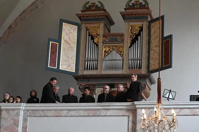Musikalisch umrahmt wurde die feierliche Zusammenkunft von „Da 8-Gsong“ und „JHB Herzogstuhl“.