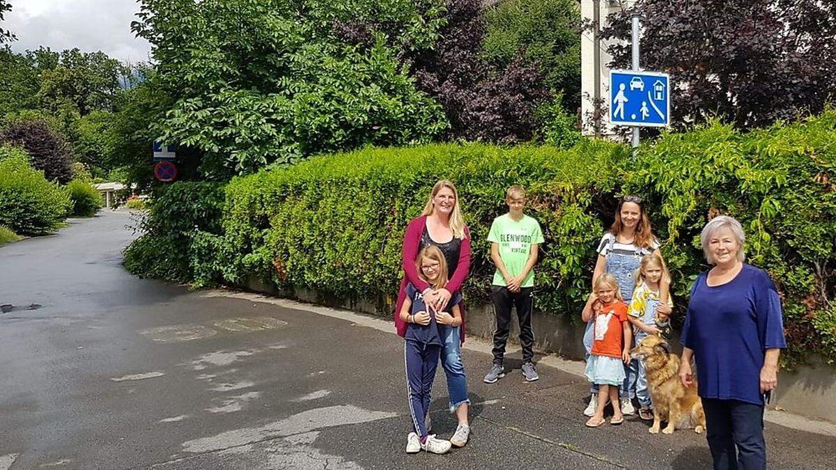 Groß ist die Freude über die neue Wohnstraße bei den Anrainern