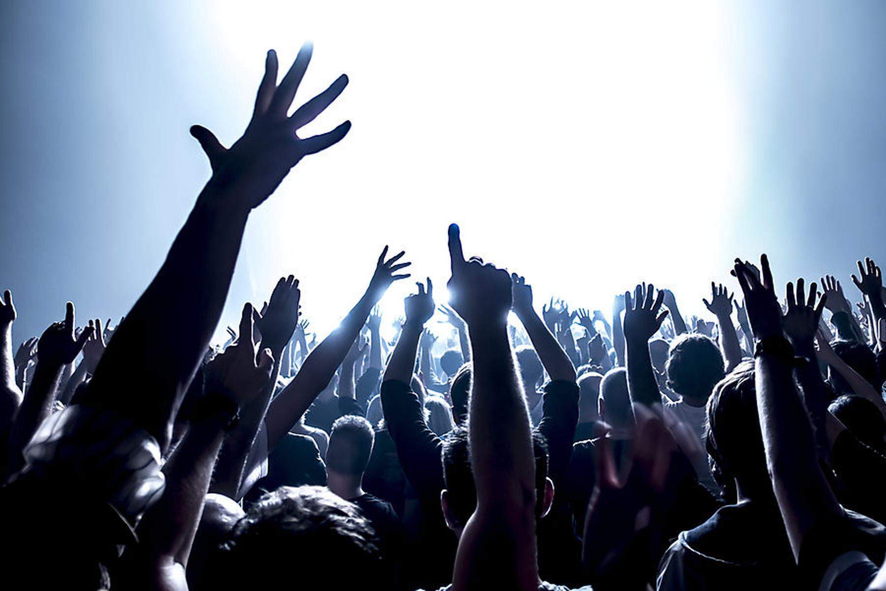 Konzerte und Feste: Wie lange dürfen Jugendliche abends ausgehen? 