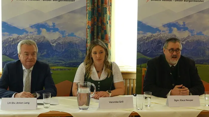 Bei einer Pressekonferenz in Bad Mitterndorf wurde Grill offiziell als neue Bürgermeisterin präsentiert