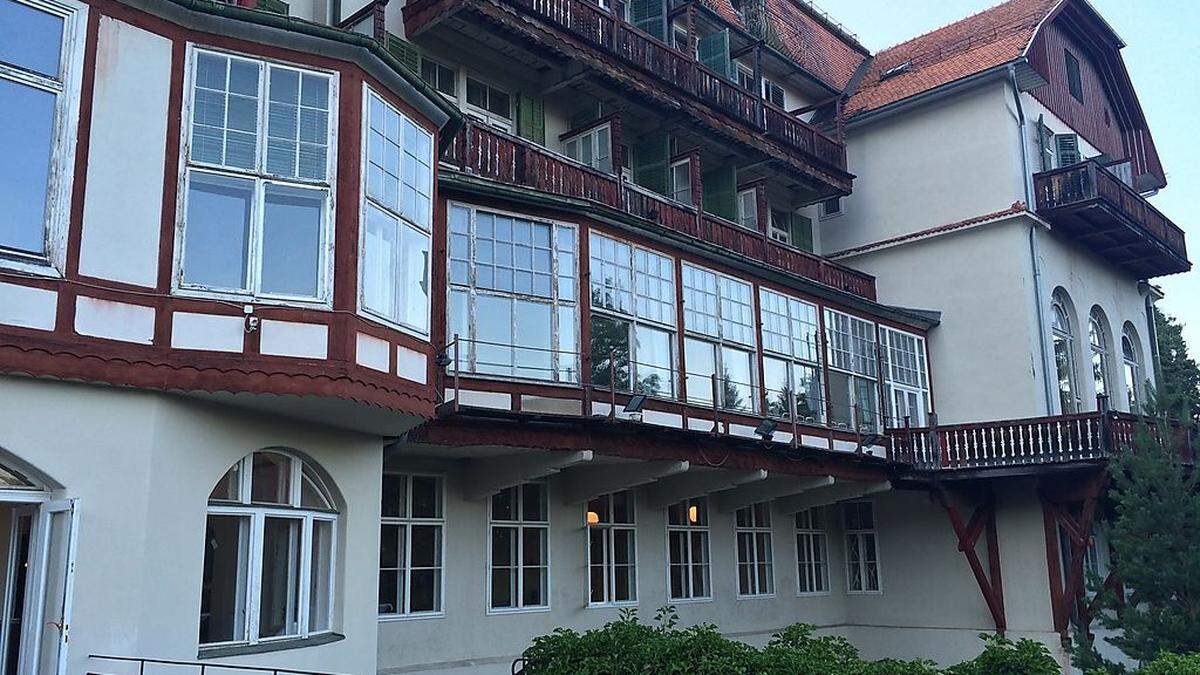 Theaterstücke, Liederabende und mehr werden im Kurhaus am Semmering geboten