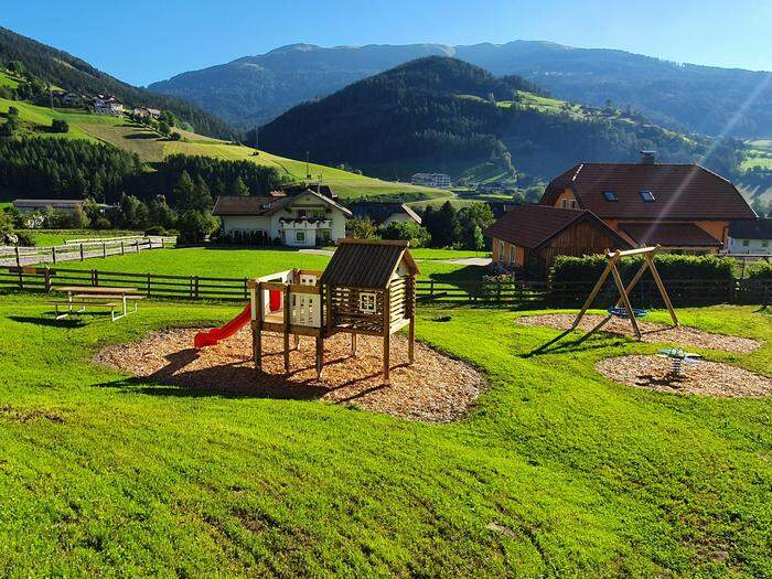 Der neu gestaltete Spielplatz in Rennweg, St. Peter