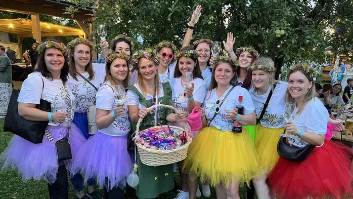 Zahlreiche Polterrunden feierten wieder am Weixelbaumer Fest