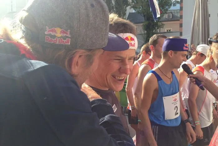 Andi Goldberger hat noch Zeit für ein Ratscherl mit Benjamin Karl