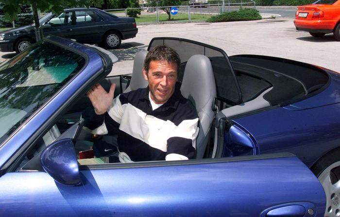 Jörg Haider, 1999 in seinem Porsche 996, mit dem er später Bundeskanzler Wolfgang Schüssel chauffierte 