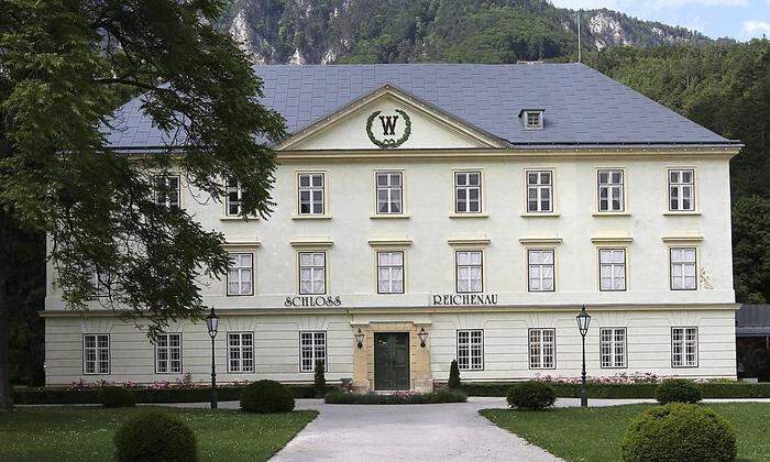 Im Schloss Reichenau traf sich heute die Regierung und schlug die Eckpfeiler für den Herbst ein.