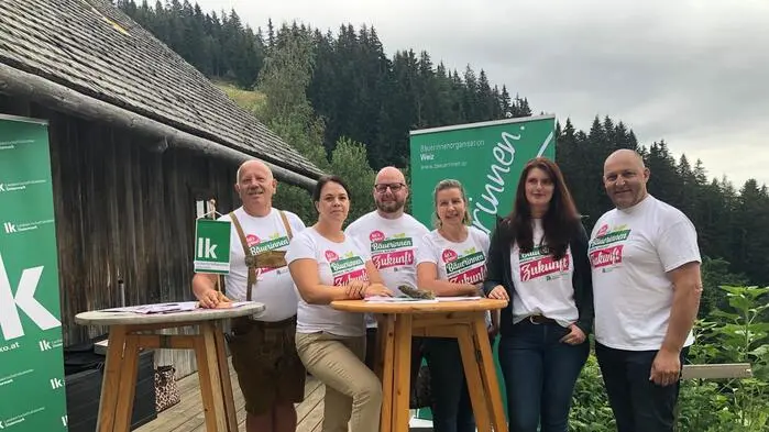Johann Rath, Andrea Windhaber, Rupert Hütter, Gemeindebäuerin Doris Schröck (in Vertretung von Bezirksbäuerin Ursula Reiter), Julia Flicker und Josef Wumbauer