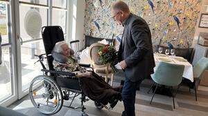 Am 16. März feierte Anna Freisinger ihren 100. Geburtstag, auch Bürgermeister Bernd Osprian gratulierte