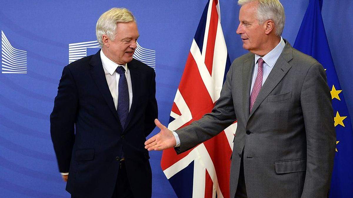 EU-Verhandlungsführer Michel Barnier (rechts) und Brexit-Minister David Davis 