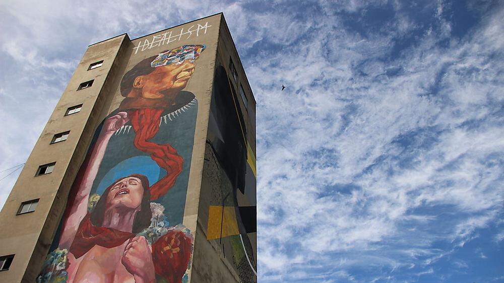 Sightseeing anders: Die Mauern der ehemaligen Taggerwerke in der Puchstraße zieren beeindruckende Graffiti