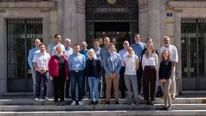 Die Forscherinnen und Forscher des Projekts MINREC-HT beim Kick-Off-Meeting