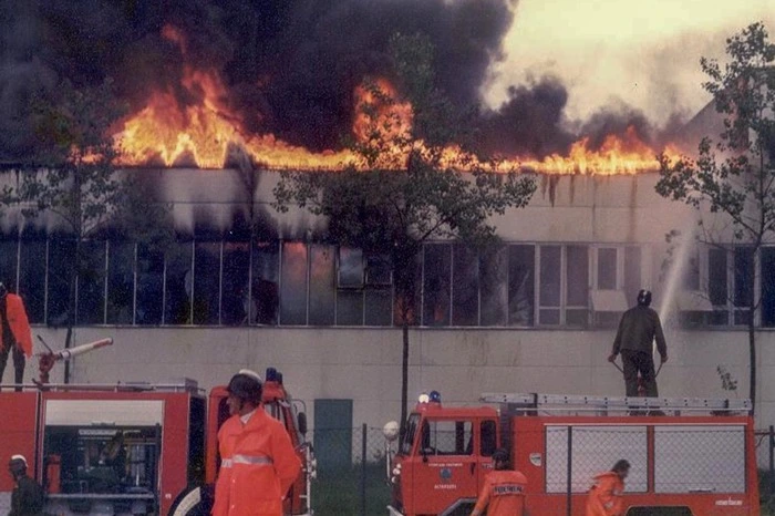 1990 kam es zum Großbrand des Werkes