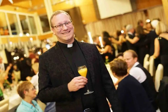 Als Geburtstagskind des Abends wurde Dechant Martin Edlinger gefeiert.