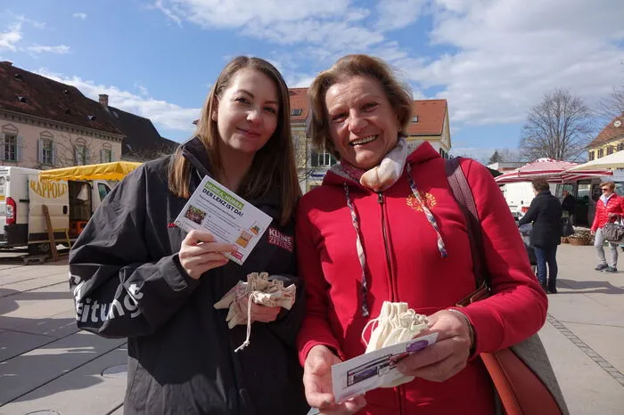 Renate Teschl aus Albersdorf freute sich über Kontakt mit der Kleinen Zeitung - immerhin arbeiten einige ihrer Verwandten dort.
