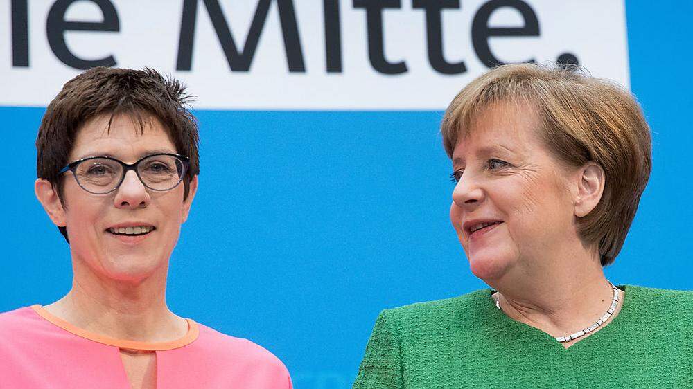 Annegret Kramp-Karrenbauer und Angela Merkel: Die Nachfolgerin an der CDU-Spitze kämpft noch um Akzeptanz beim Wahlvolk 